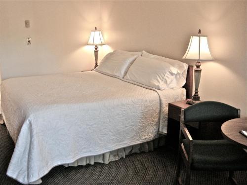 Timbers Inn And Suites Ашленд Экстерьер фото