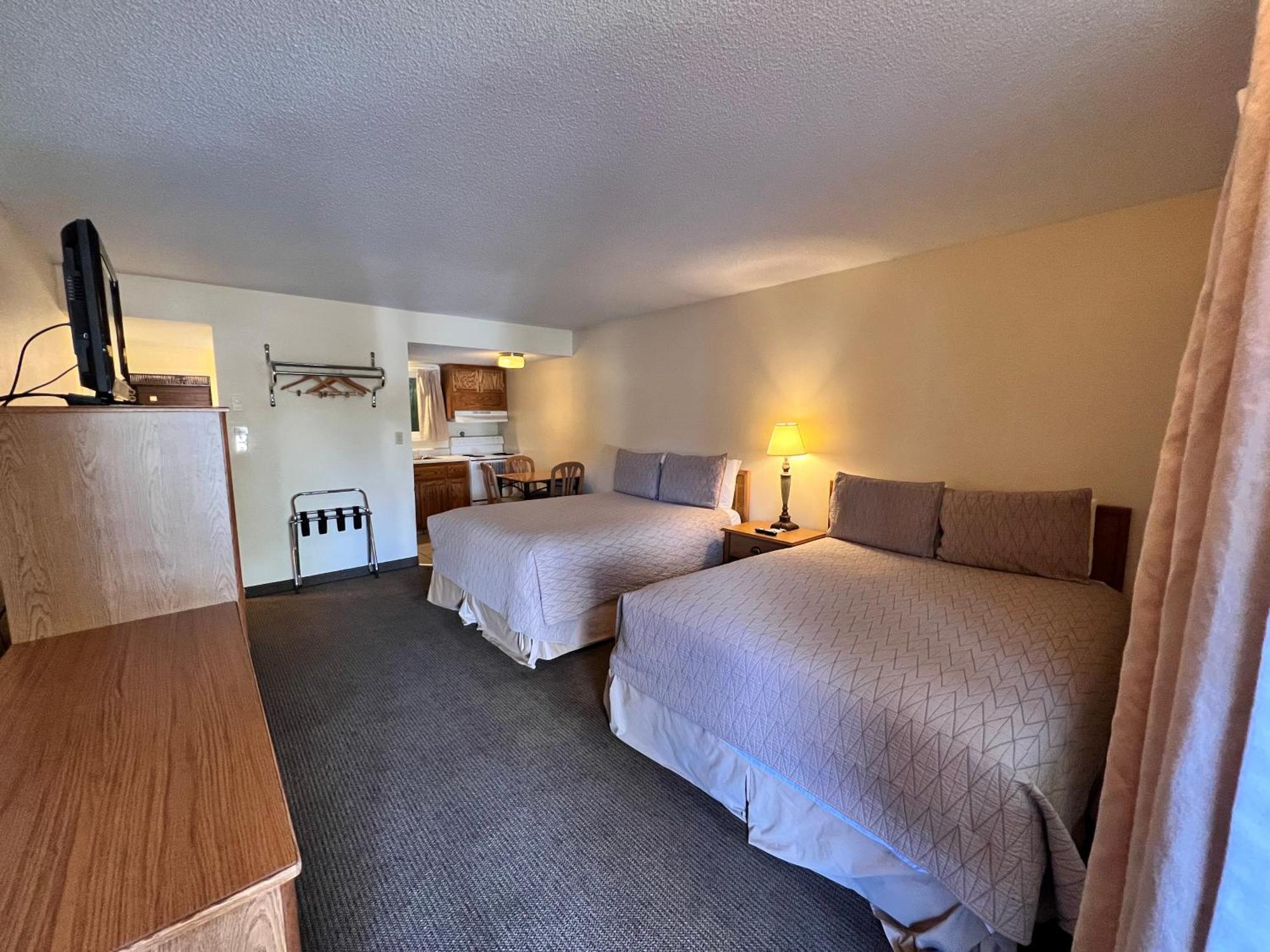 Timbers Inn And Suites Ашленд Экстерьер фото